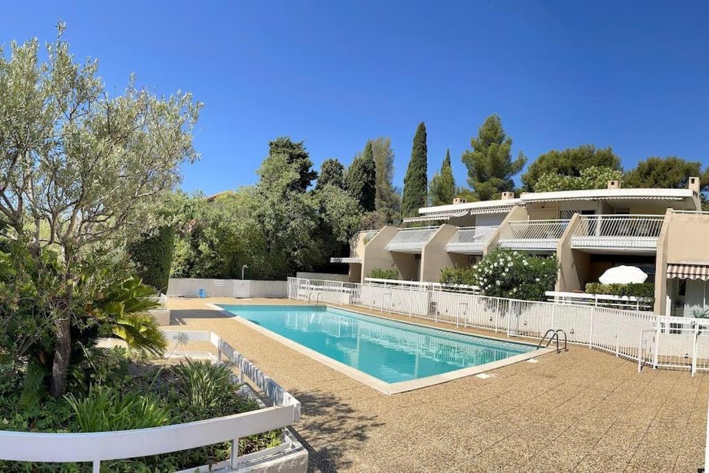 Le Solea - Cassis Centre Residence Le Club Avec Piscine Et Garage Pour 2-4 Personnes Eksteriør billede
